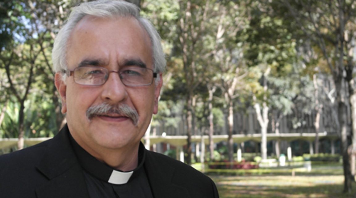 Padre José Virtuoso: Guaidó y Capriles deben unificar estrategias si no quieren un entierro de la oposición