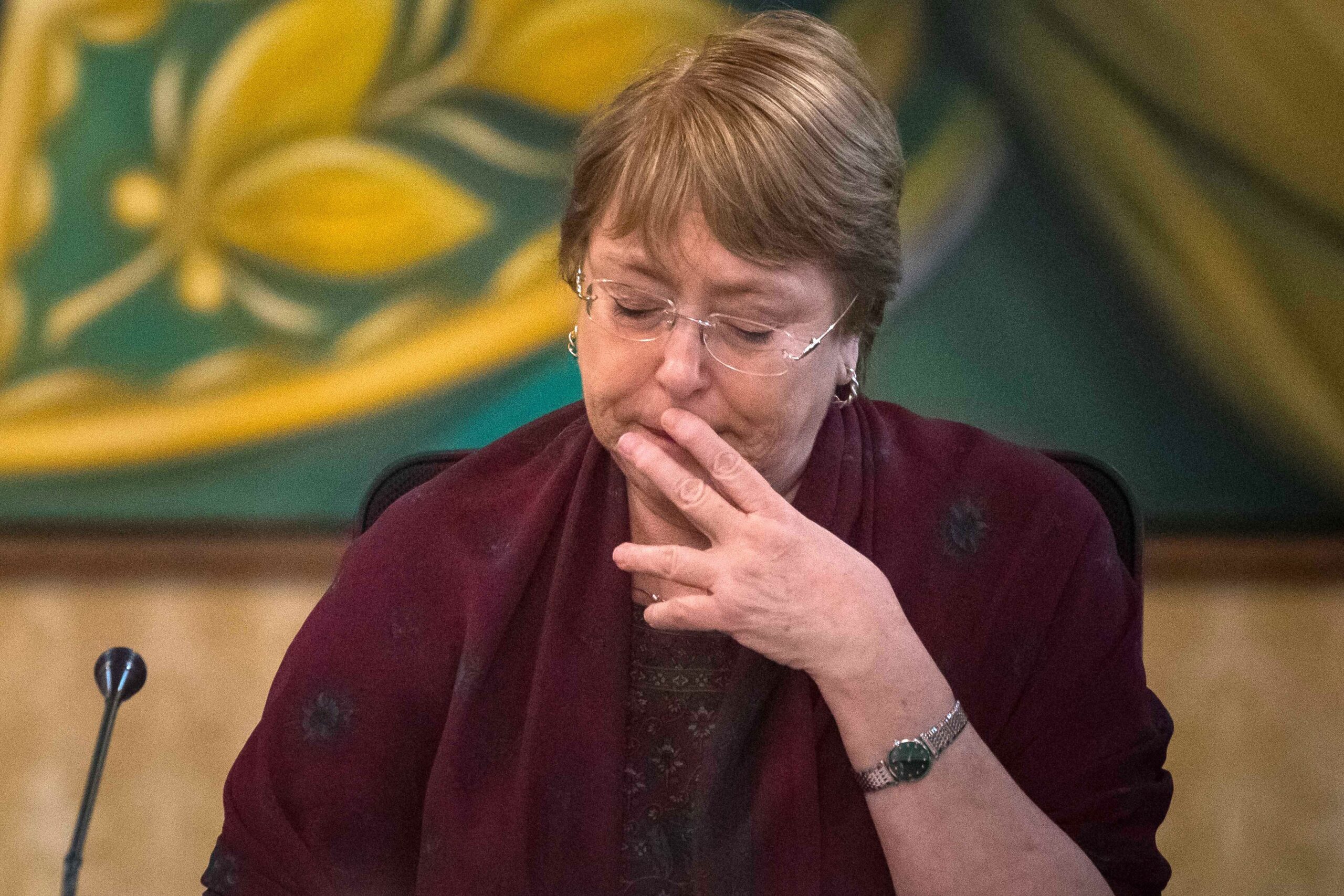 Arrinconado por informes en materia de DDHH, Maduro pidió “intercambiar criterios” con Bachelet