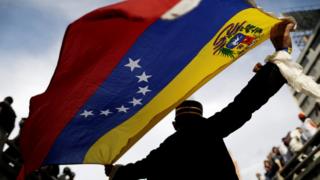 Crisis en Venezuela: una investigación de la ONU acusa a Maduro de crímenes de lesa humanidad y su canciller dice que son «falsedades» de «gobiernos subordinados a Washington»