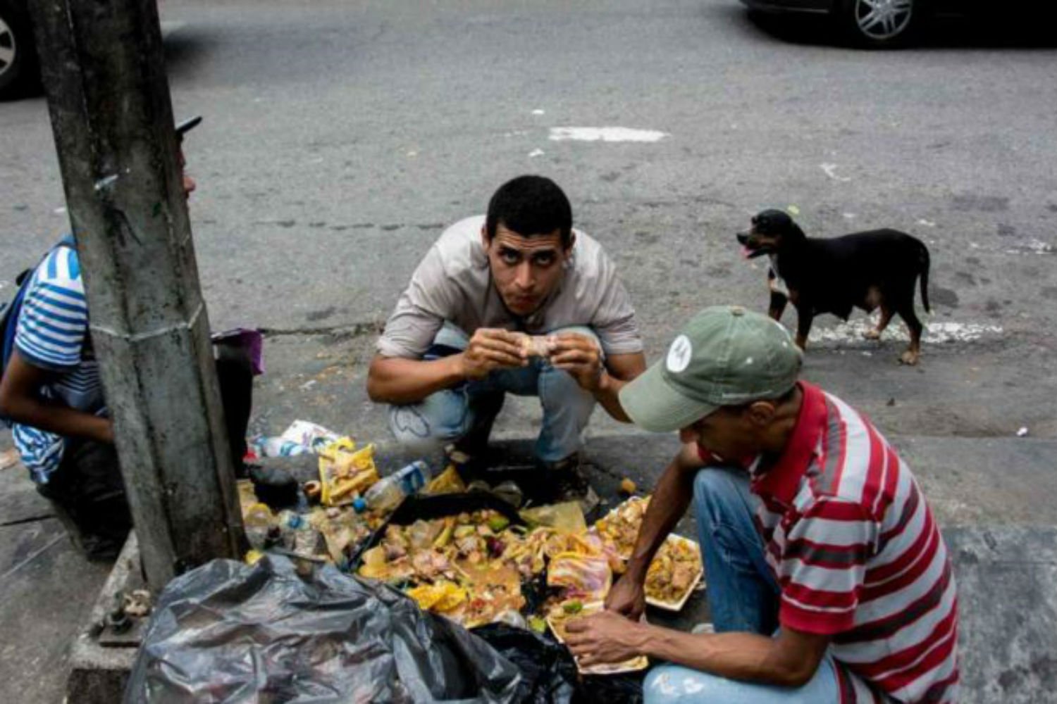 Efe: La crisis y el hambre ruralizan las ciudades de Venezuela