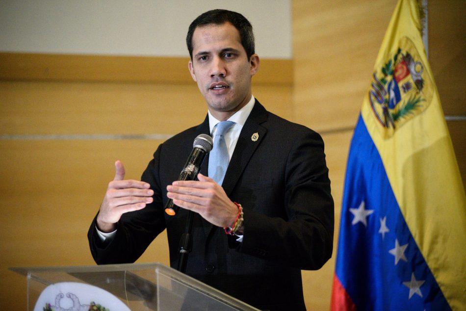 Financiamiento y movilización: las interrogantes de la «consulta» de Guaidó