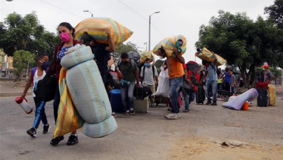 Más de 111 000 venezolanos retornados han sido vejados por el régimen de Maduro