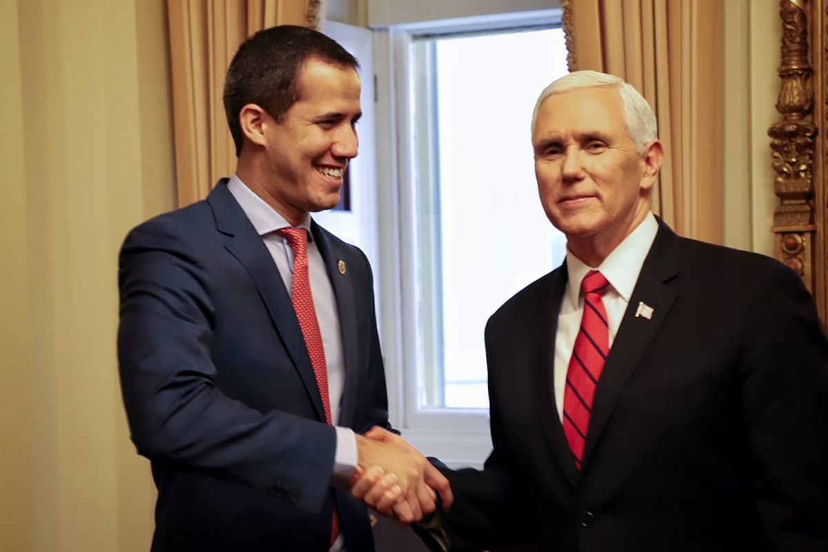 Pence, tras llamada a Guaidó: EEUU seguirá apoyándolos hasta que restauren su libertad