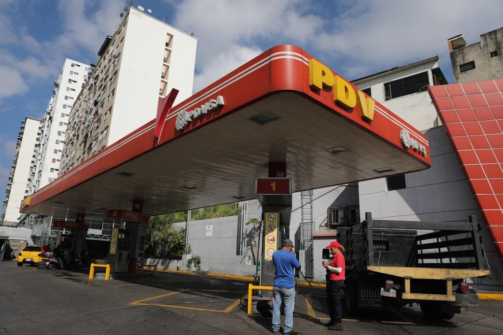 Venezuela podría quedarse sin gasolina antes del fraude electoral de Maduro