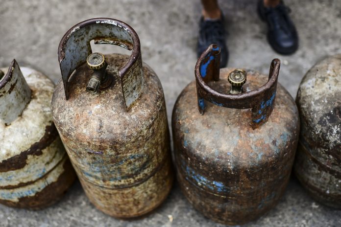Con una producción en mínimos históricos: el régimen de Maduro podría terminar importando gas doméstico