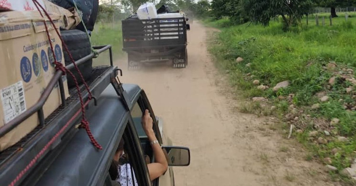 Un viaje por la frontera de Venezuela hasta Colombia: las extorsiones de los militares y del ELN, más el cobro en pesos y una carita feliz