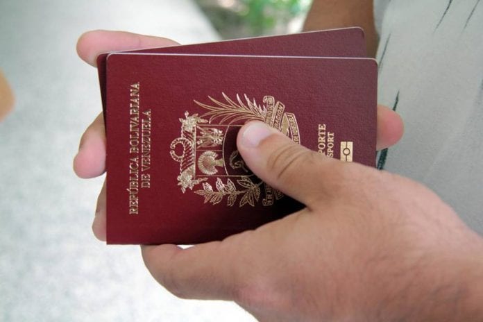 Saime estudia extender a 10 años la vigencia de los pasaportes
