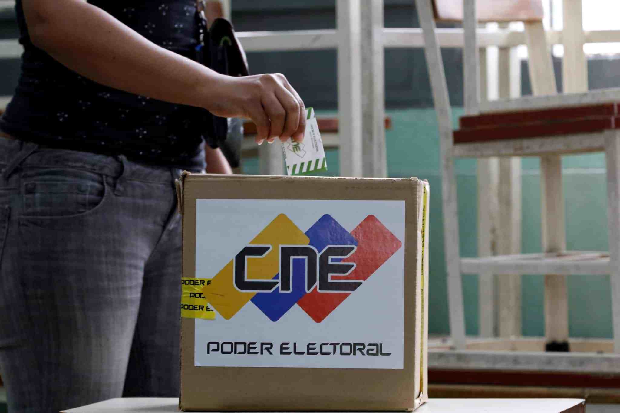 Intención de voto para las parlamentarias no llega al 20%