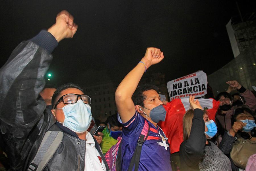 Disturbios y protestas en Lima: el caos que desató la destitución de Vizcarra