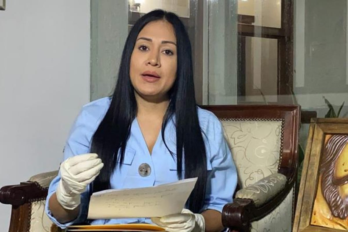 Laidy Gómez dice que participará en las parlamentarias del 6D pero no en la consulta popular