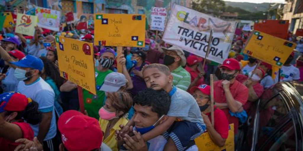Las cajas de comida «CLAP», el sistema de control social venezolano con sello cubano