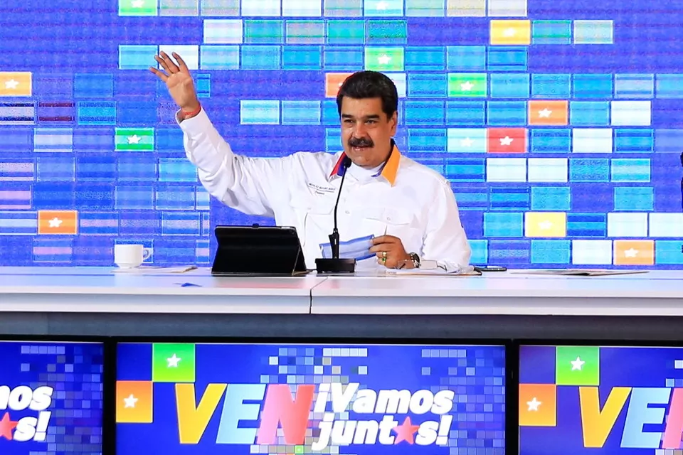 Nicolás Maduro se estrena en WhatsApp con ánimos, críticas e insultos feroces