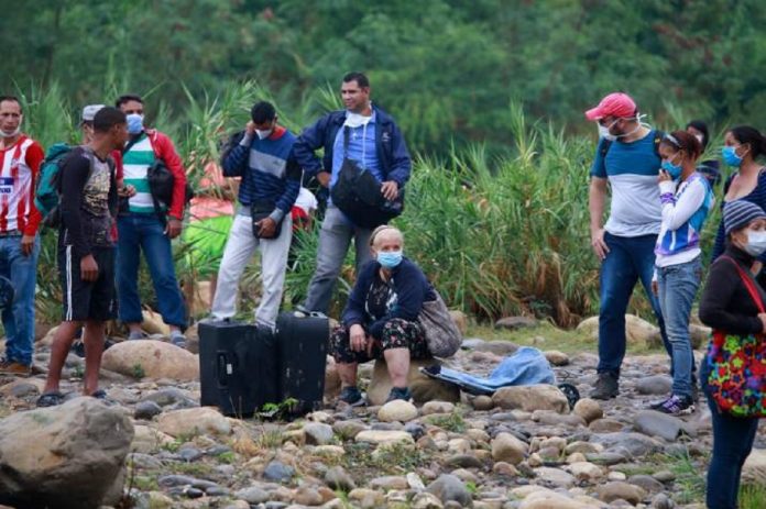 Preocupación en la frontera por incremento de migrantes venezolanos en las trochas