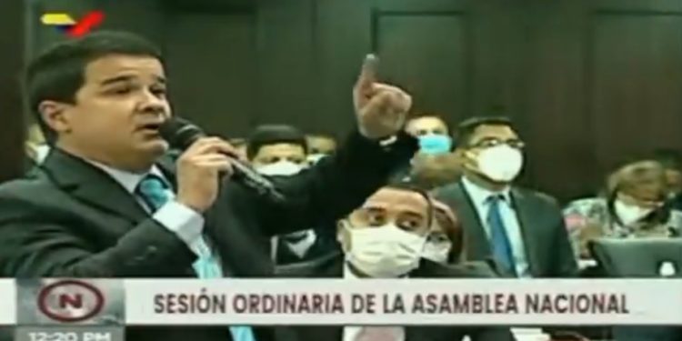 “Le pido que haga silencio”, Jorge Rodríguez a un diputado mientras hablaba de los presos políticos  (VIDEO)