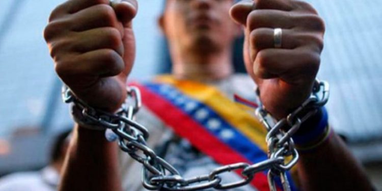 El espeluznante informe sobre las nuevas torturas contra presos políticos en Venezuela