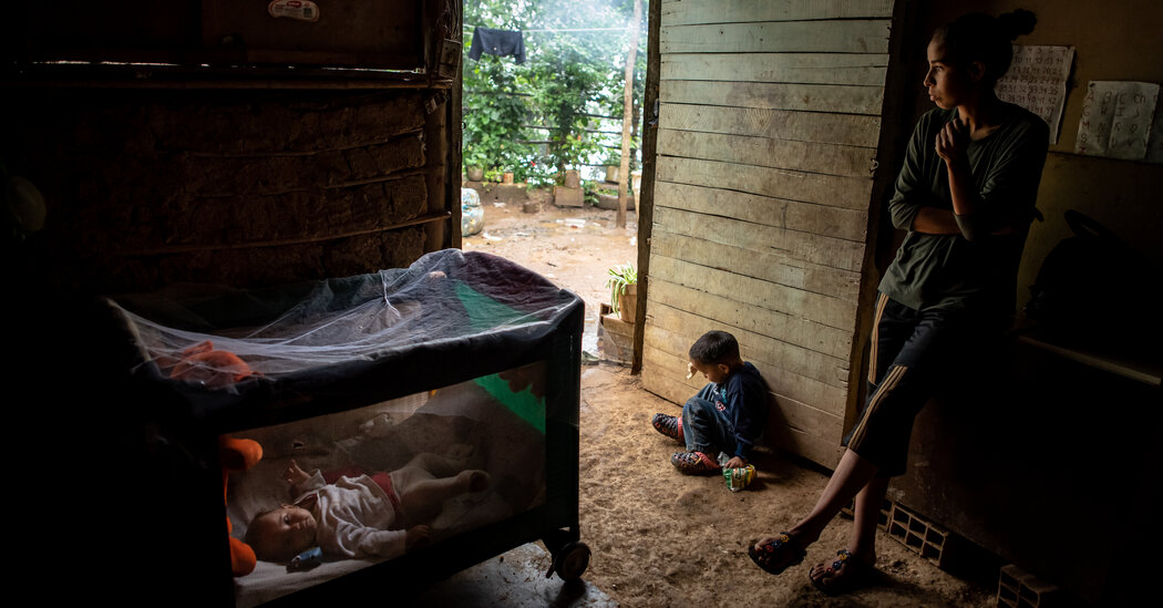 ‘Es como un hueco sin salida’: la escasez de los anticonceptivos afecta a las mujeres en Venezuela