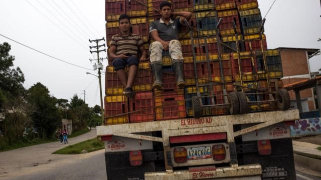 «Aquí no hay diésel»: la última crisis de Venezuela y cómo puede llevar a un «aumento drástico» de la inseguridad alimentaria en el país