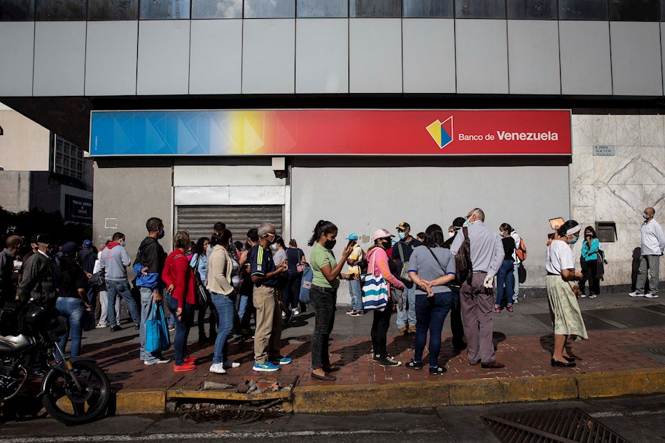 Dinero en efectivo «desaparece» en Venezuela a pesar de la hiperinflación