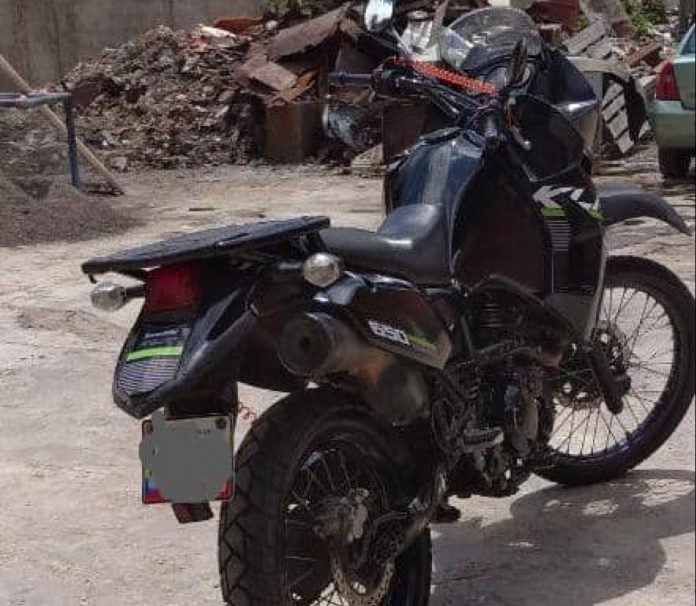 “La banda de la Cota 905 no se mete con el gremio de la salud”: moto robada al médico durante el enfrentamiento fue devuelta