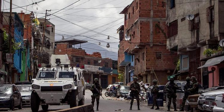 Ni Maduro ni Guaidó: quien manda en Venezuela es la delincuencia