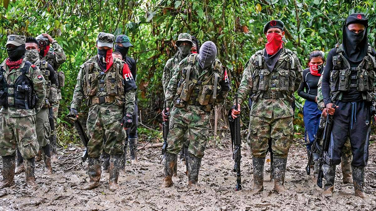 El Tiempo: Así delinquen en Venezuela 1.500 integrantes del ELN y las disidencias