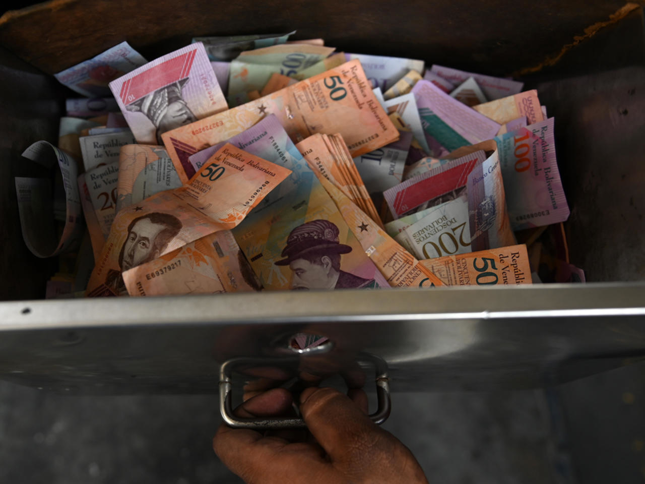 Live.Die.Repeat: A New Currency Redenomination Is Coming to Venezuela